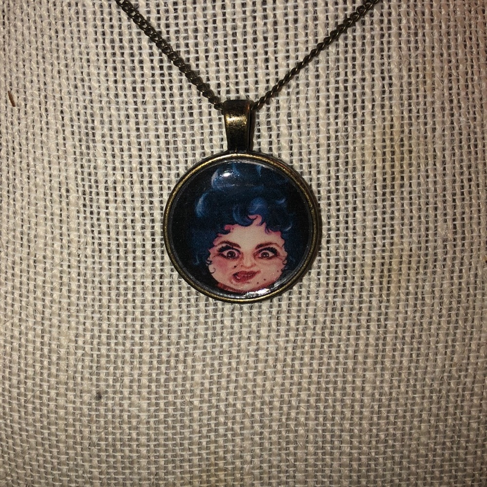 Hocus pocus necklace- Mary Sanderson